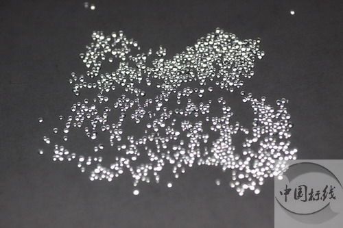 元阳金属表面处理厂喷砂玻璃微珠清理